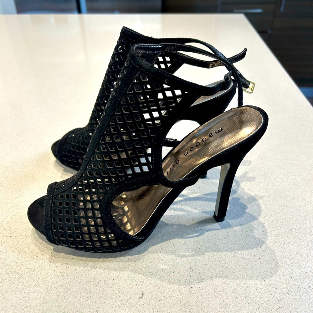 MADDEN GIRL REGALLL Strappy heels